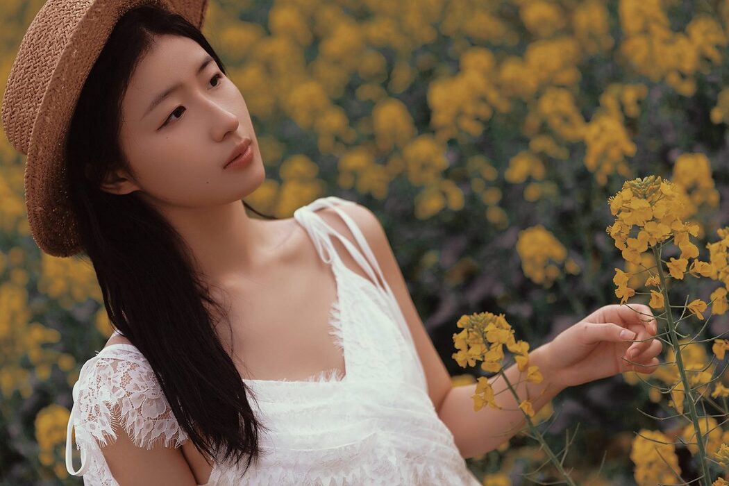 YiTuYu艺图语 Vol.3923 Yang Jia Xin