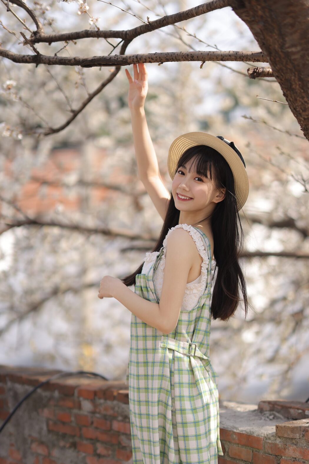 YiTuYu艺图语 Vol.3924 Yi Ke Hao Kun De Ya
