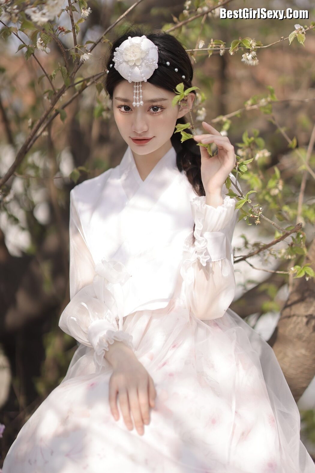 YiTuYu艺图语 Vol.3876 Xiao Duo Duo Yao Bao Fu