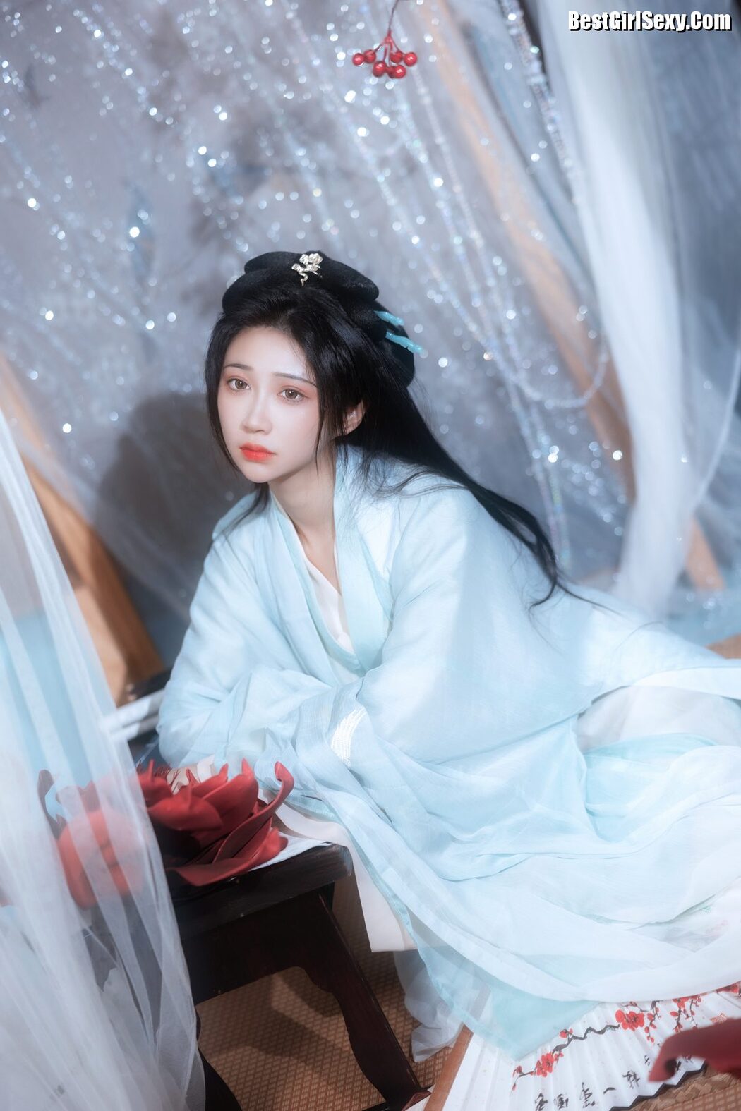 YiTuYu艺图语 Vol.3967 Qi Luo Sheng De Xiao Su Su