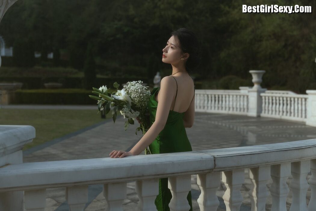 YiTuYu艺图语 Vol.3993 Yang Jia Xin