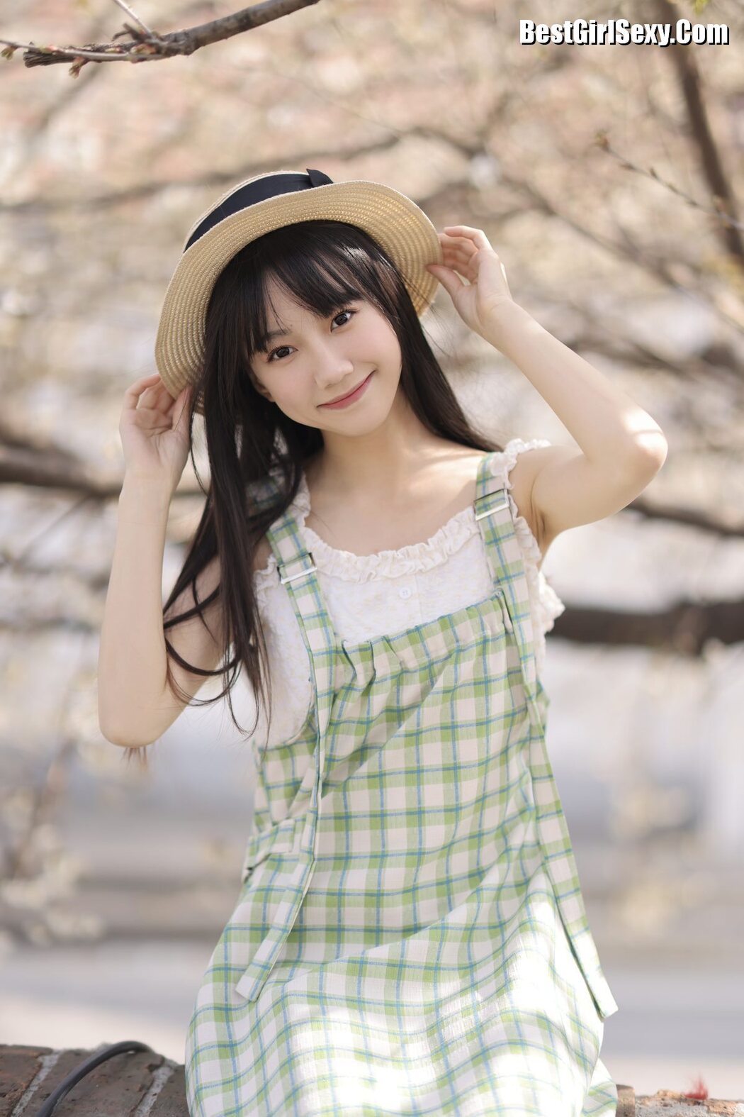 YiTuYu艺图语 Vol.3924 Yi Ke Hao Kun De Ya