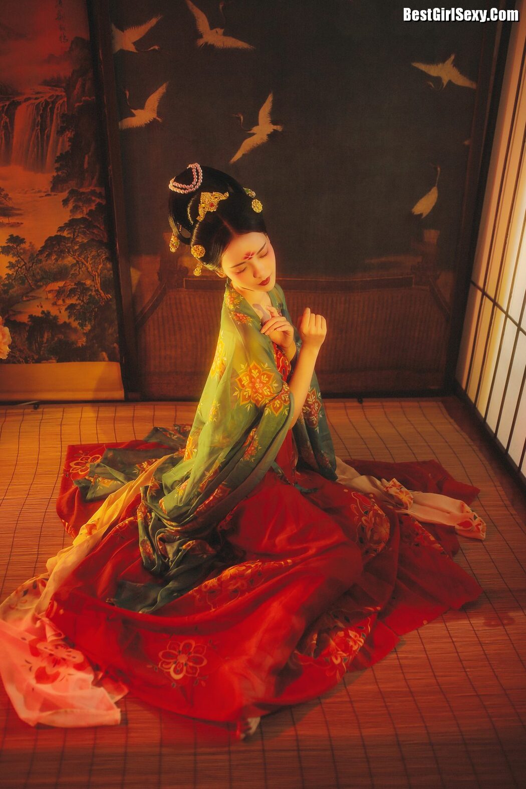 YiTuYu艺图语 Vol.3988 Qing Huan Er