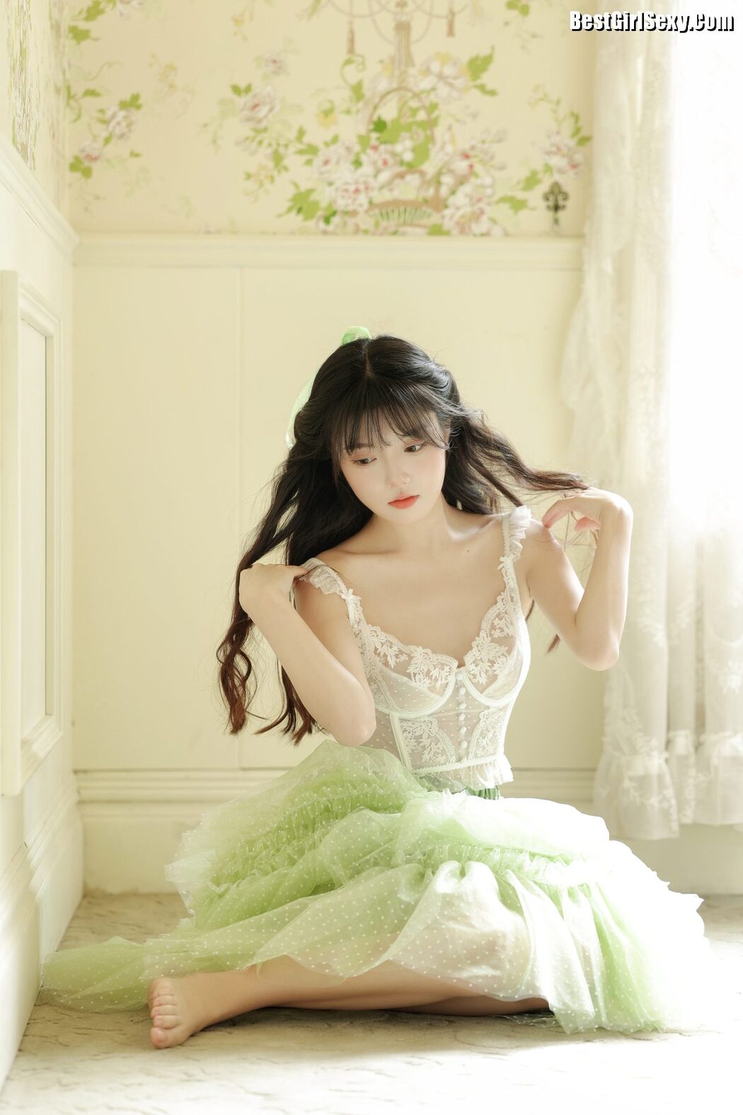 YiTuYu艺图语 Vol.3975 Ling Xiao Qi