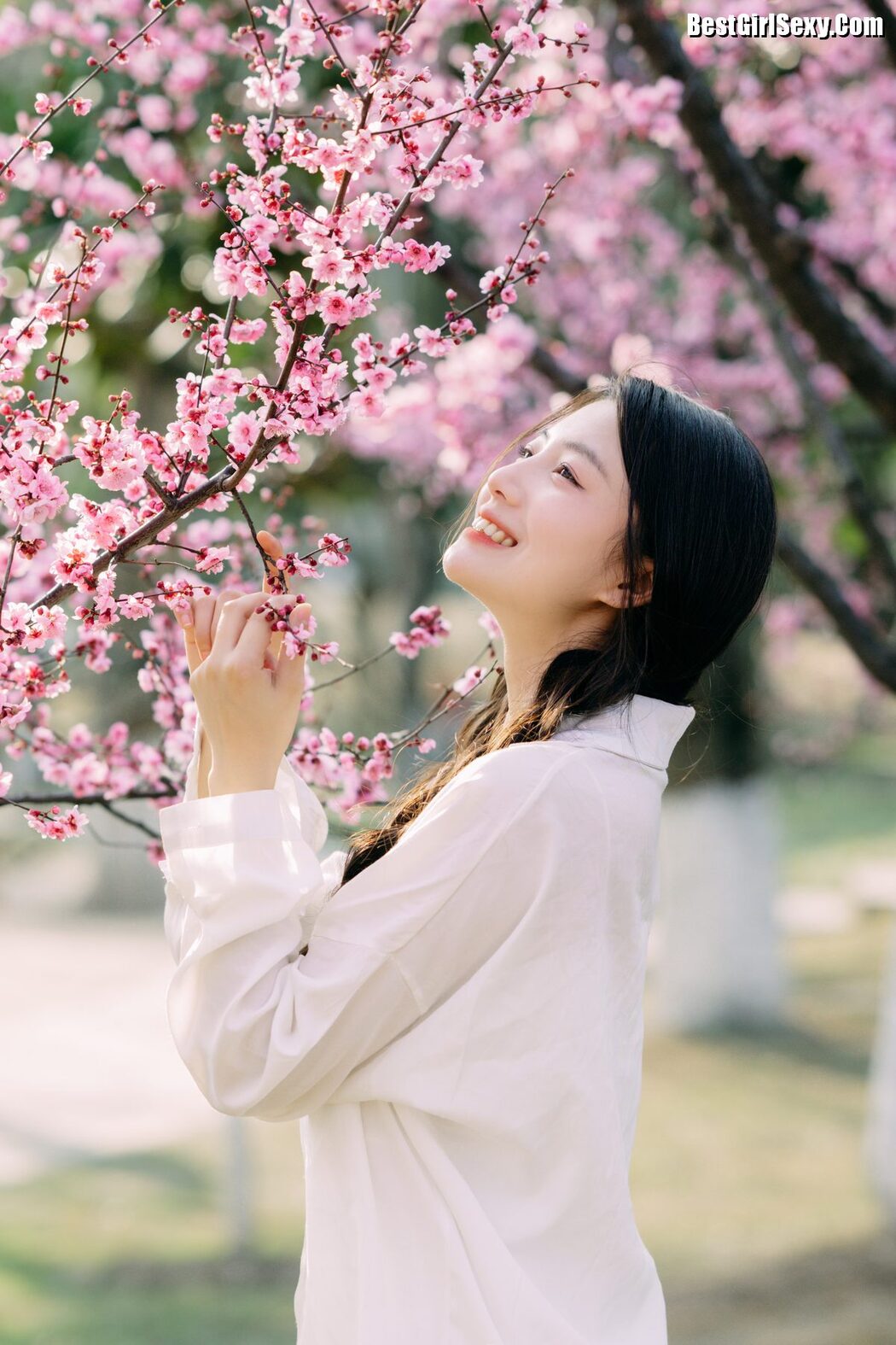 YiTuYu艺图语 Vol.3983 Rei Bi Shio