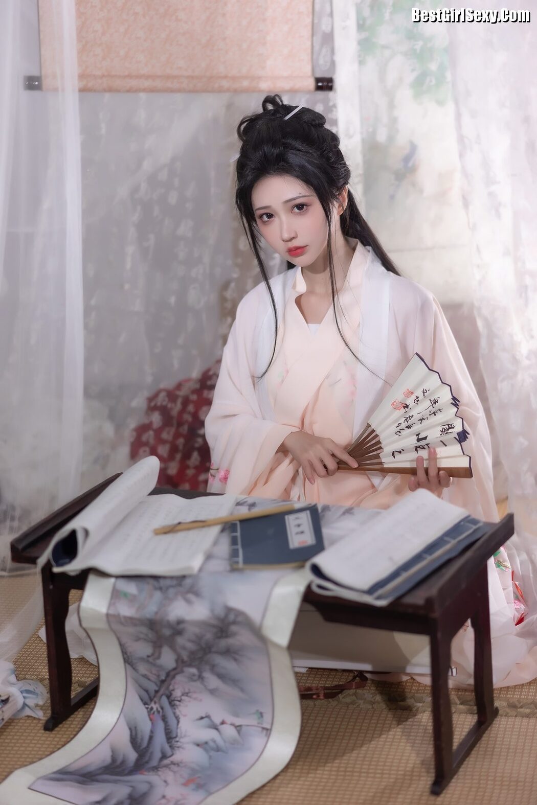 YiTuYu艺图语 Vol.3965 Qi Luo Sheng De Xiao Su Su