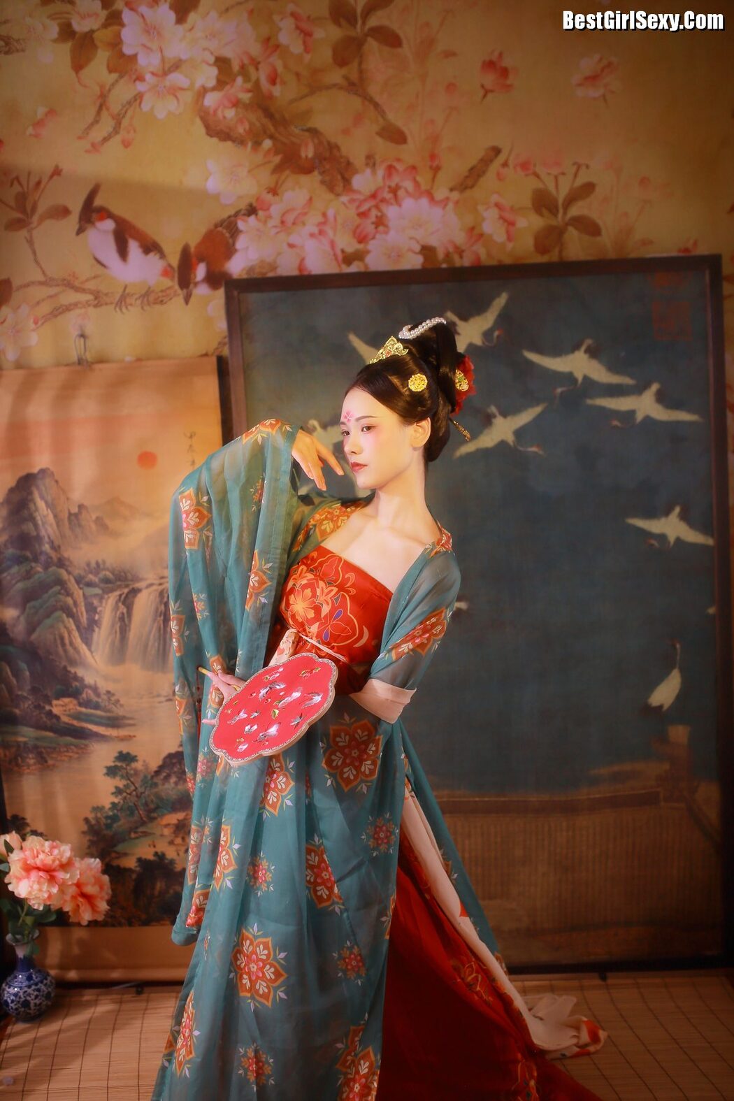 YiTuYu艺图语 Vol.3988 Qing Huan Er