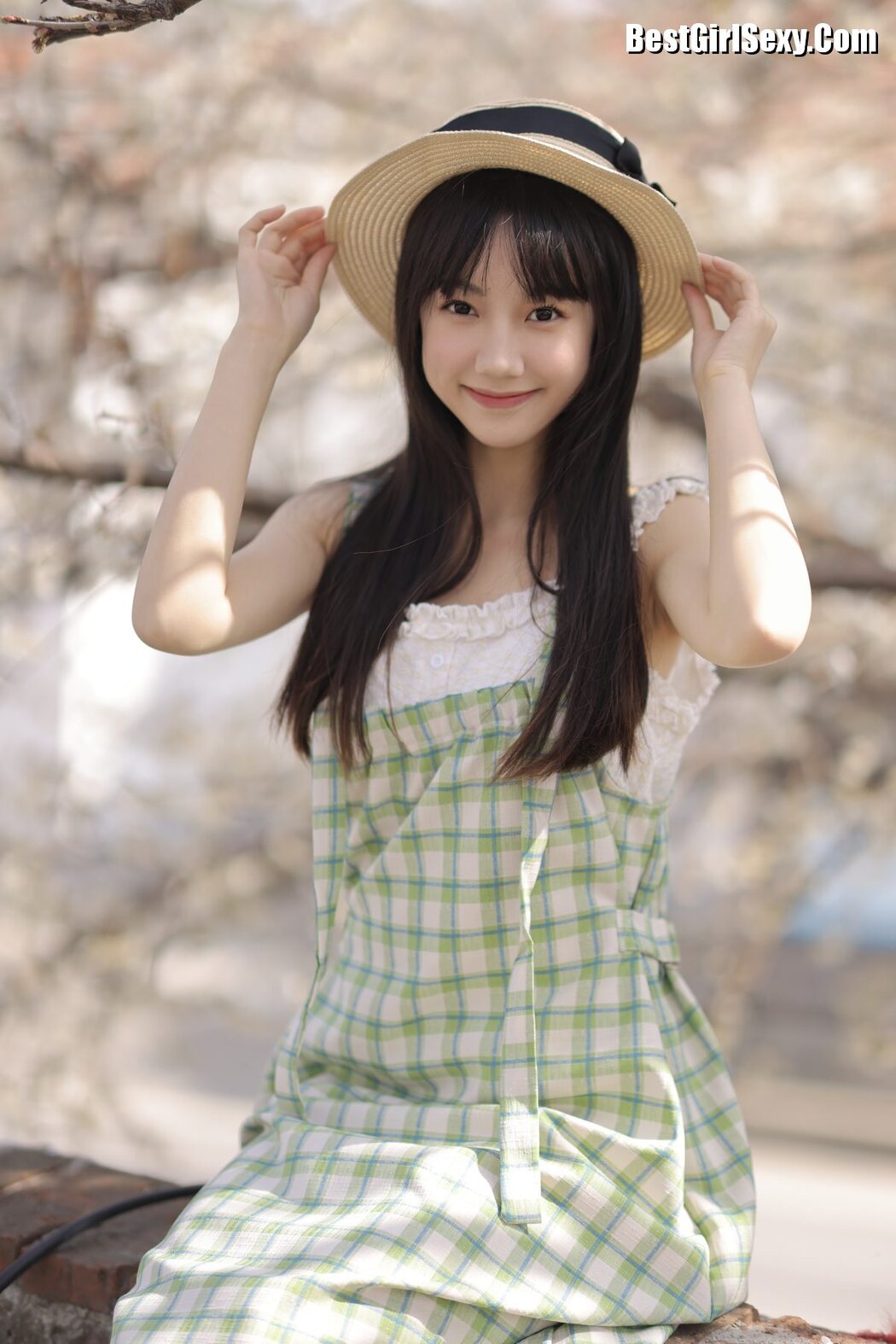 YiTuYu艺图语 Vol.3924 Yi Ke Hao Kun De Ya