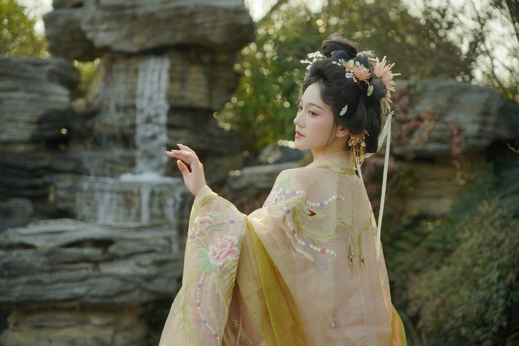 YiTuYu艺图语 Vol.3881 Qin Qin