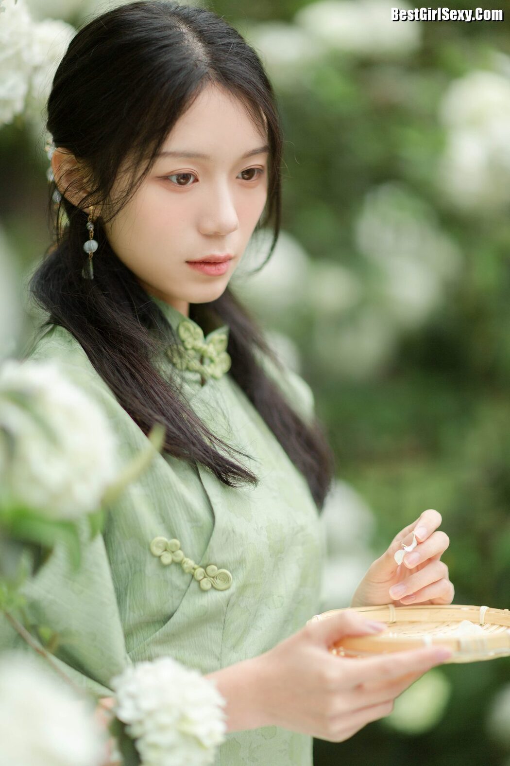 YiTuYu艺图语 Vol.3971 Yu Jie