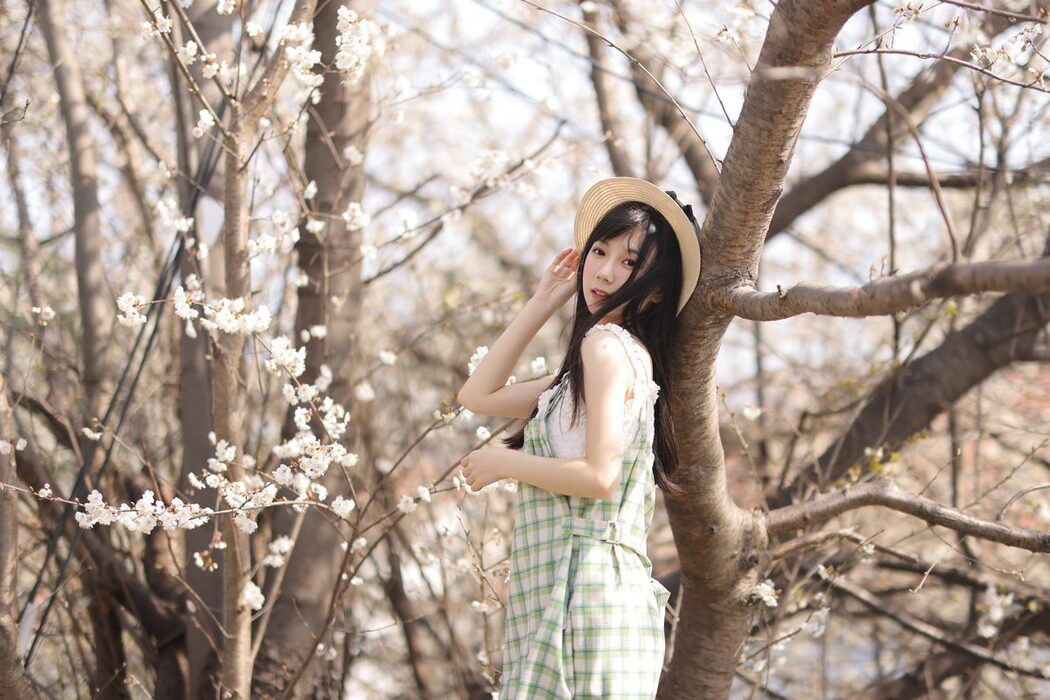 YiTuYu艺图语 Vol.3924 Yi Ke Hao Kun De Ya