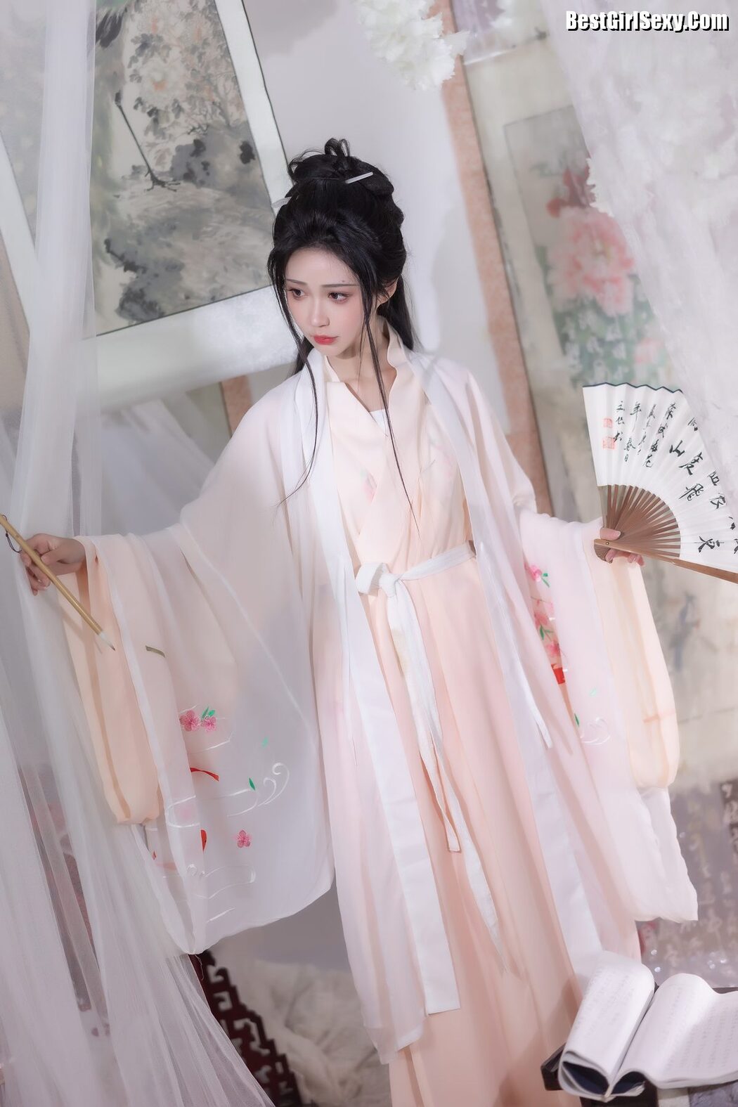 YiTuYu艺图语 Vol.3965 Qi Luo Sheng De Xiao Su Su