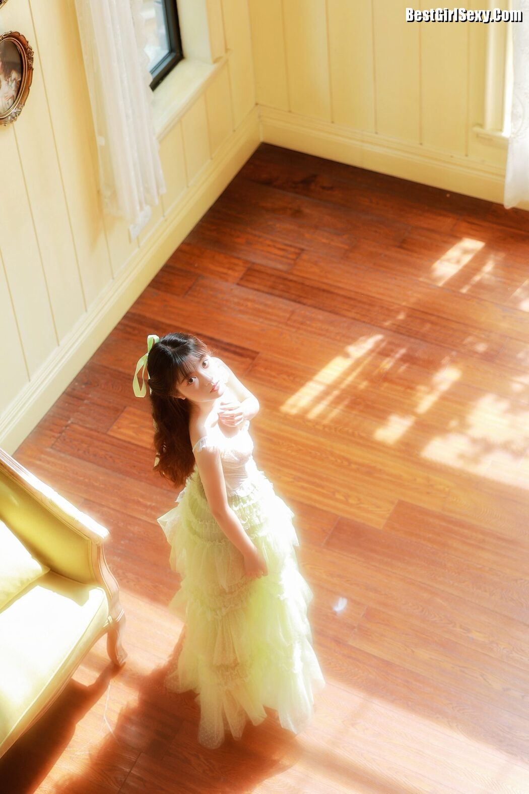 YiTuYu艺图语 Vol.3975 Ling Xiao Qi
