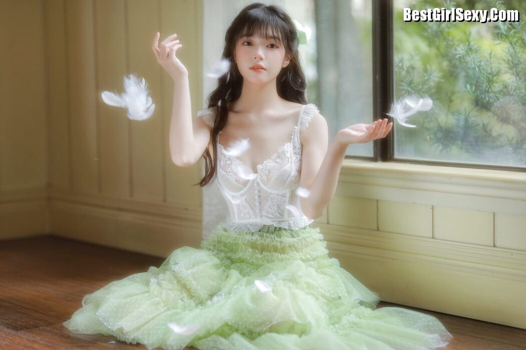 YiTuYu艺图语 Vol.3975 Ling Xiao Qi