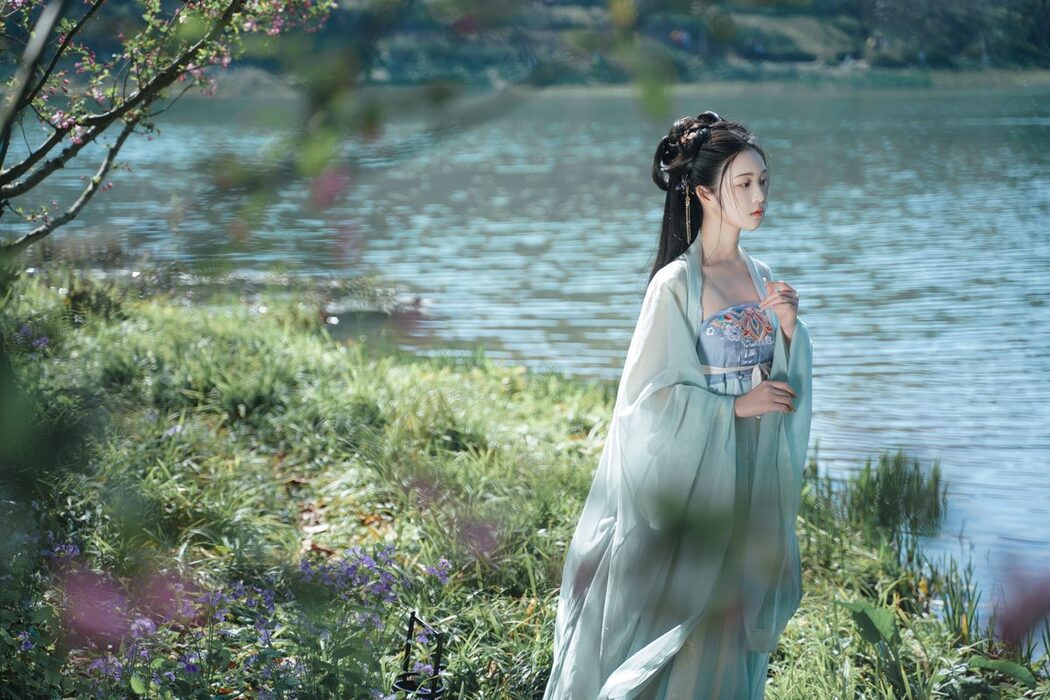 YiTuYu艺图语 Vol.3899 Ai Tan Xian De Xia Shang Zhou