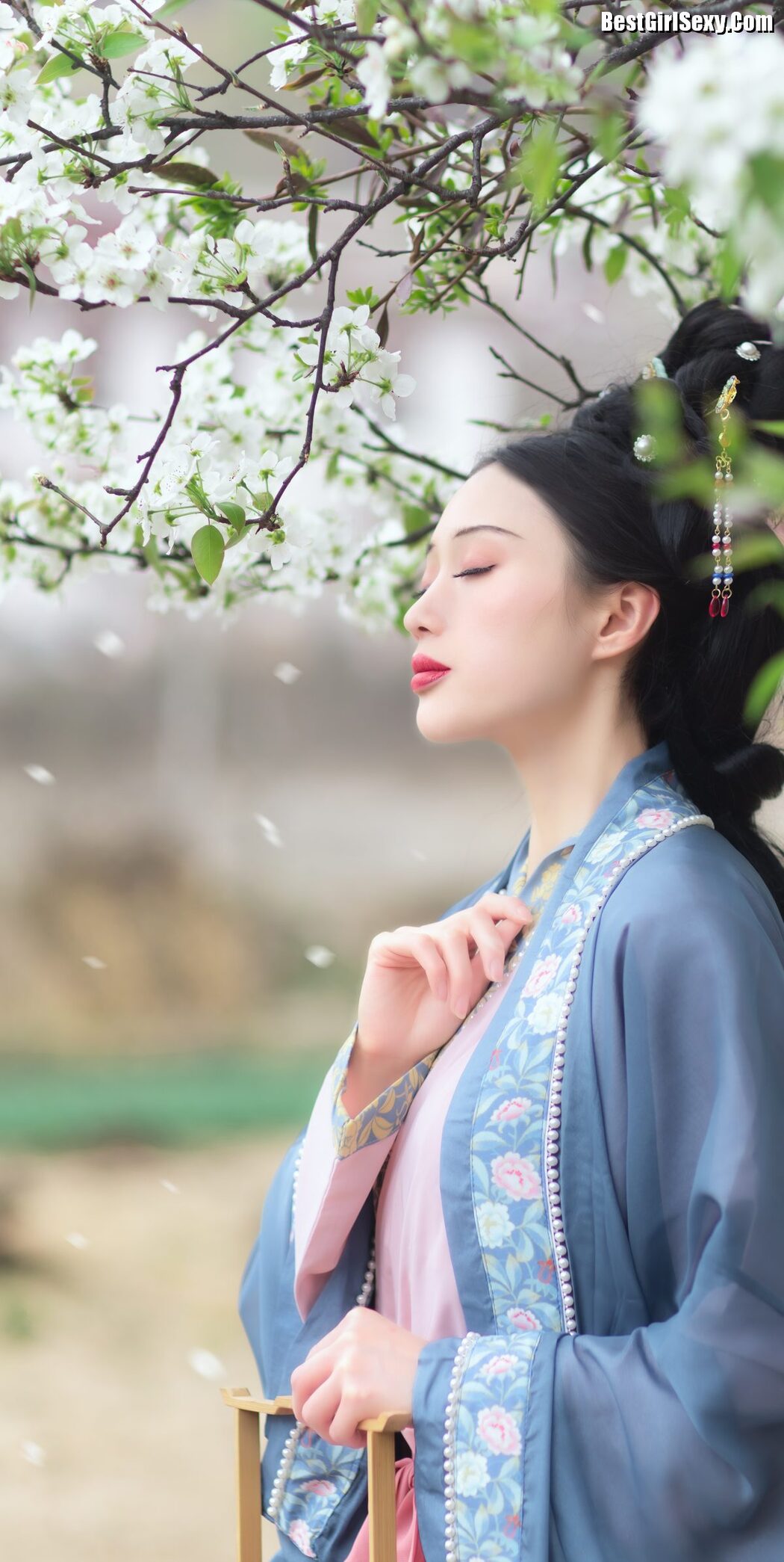 YiTuYu艺图语 Vol.3999 Wei Wei