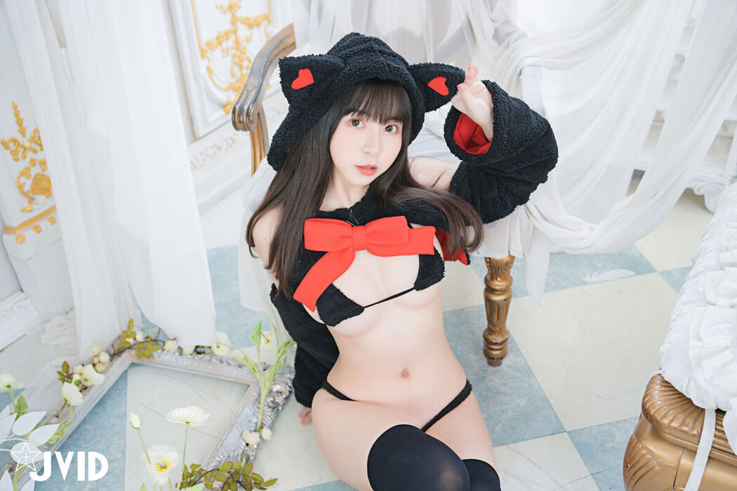 JVID Tai Ni 胎尼 And Jiu Jiu 啾啾 &#8211; 私訊有好康活動 雙寵萌系女友 情色貓咪Tiny 純欲小兔啾啾 主人你要選哪一個 Part2
