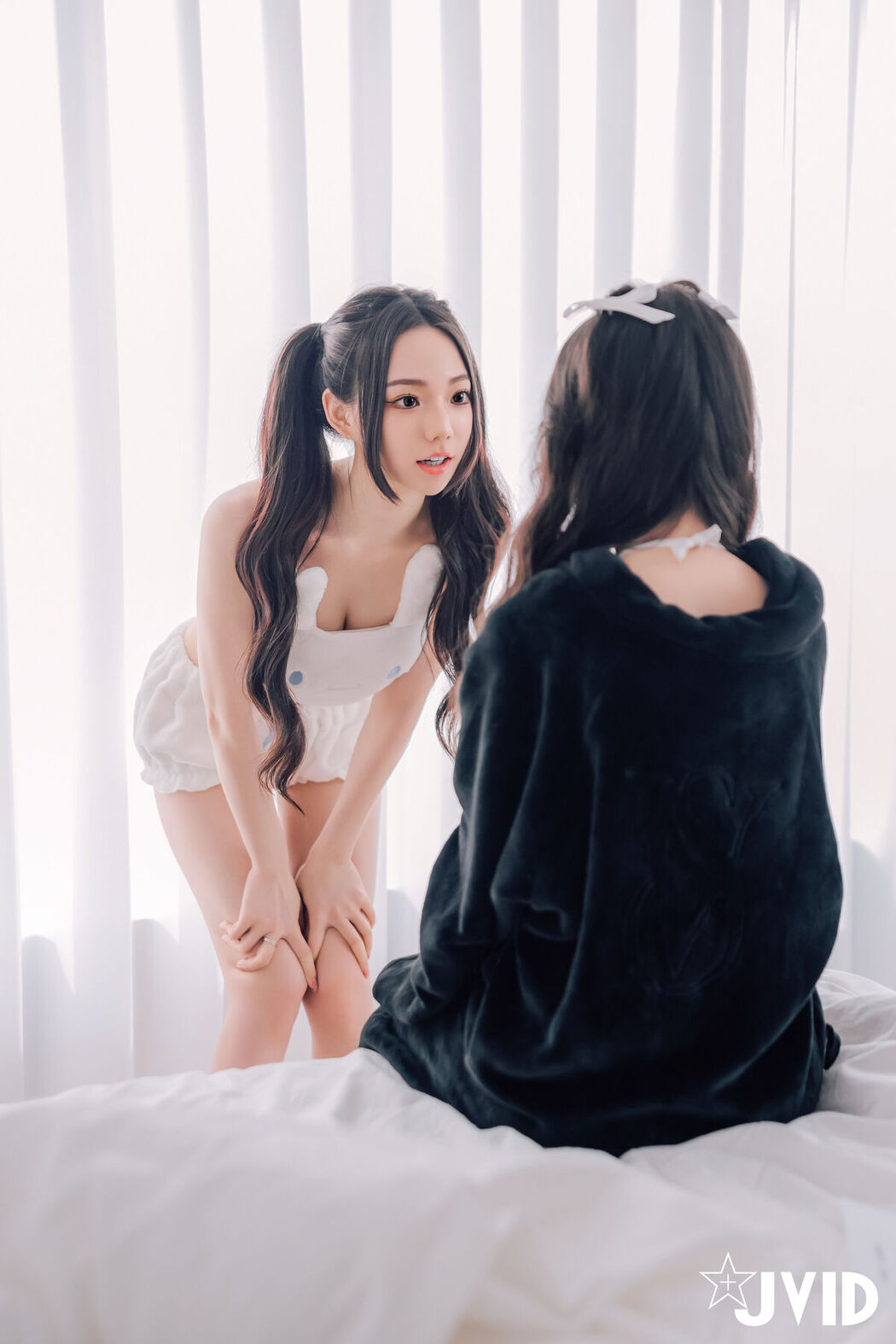 JVID Tai Ni 胎尼 And Jiu Jiu 啾啾 – 啾啾親自開箱豪華AI情慾娃娃Tiny 真人比例完美粉嫩E奶 激情互動舌吻揉奶樣樣來 Part3