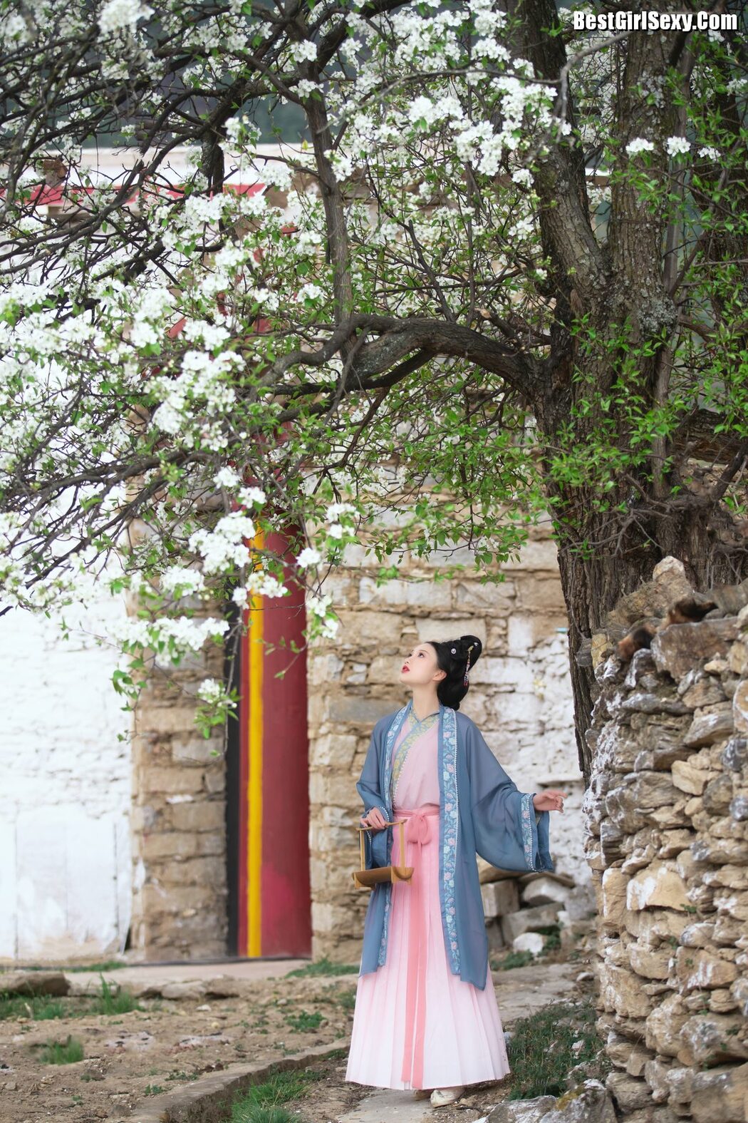 YiTuYu艺图语 Vol.3999 Wei Wei