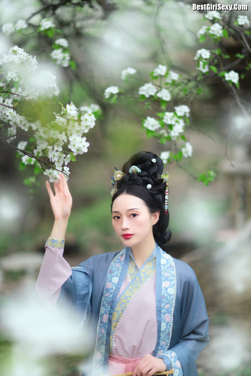 YiTuYu艺图语 Vol.3999 Wei Wei