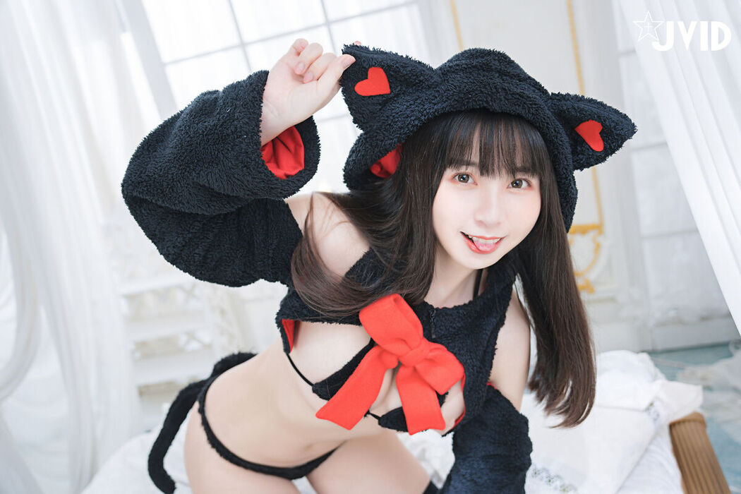 JVID Tai Ni 胎尼 And Jiu Jiu 啾啾 &#8211; 私訊有好康活動 雙寵萌系女友 情色貓咪Tiny 純欲小兔啾啾 主人你要選哪一個 Part2