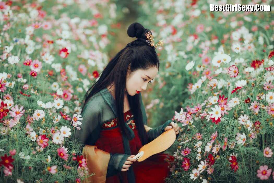 YiTuYu艺图语 Vol.4122 Xiao Wen Nuan Xiang Yao Ge Da Tai Yang