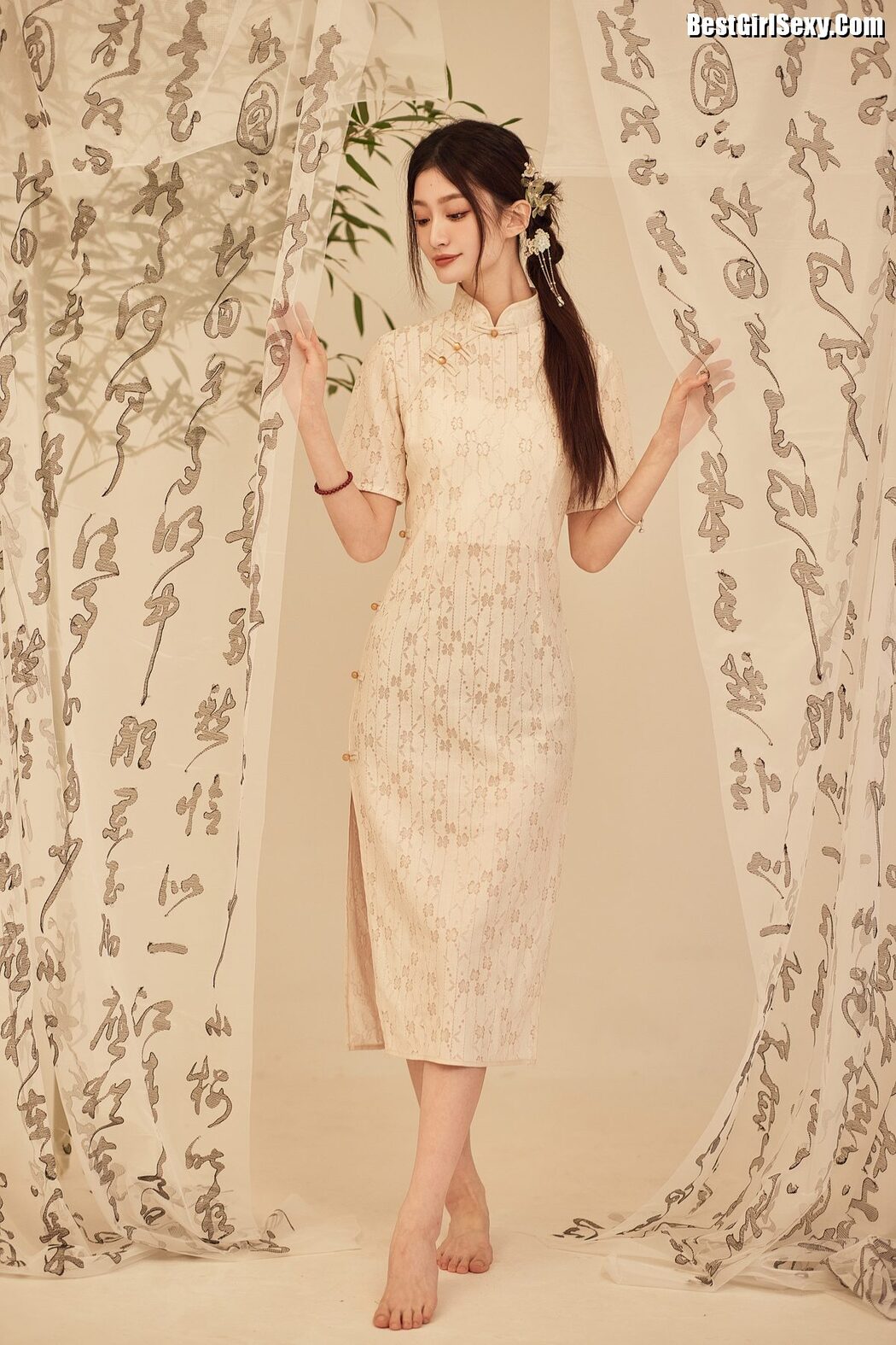 YiTuYu艺图语 Vol.4084 Xiao Duo Duo Yao Bao Fu