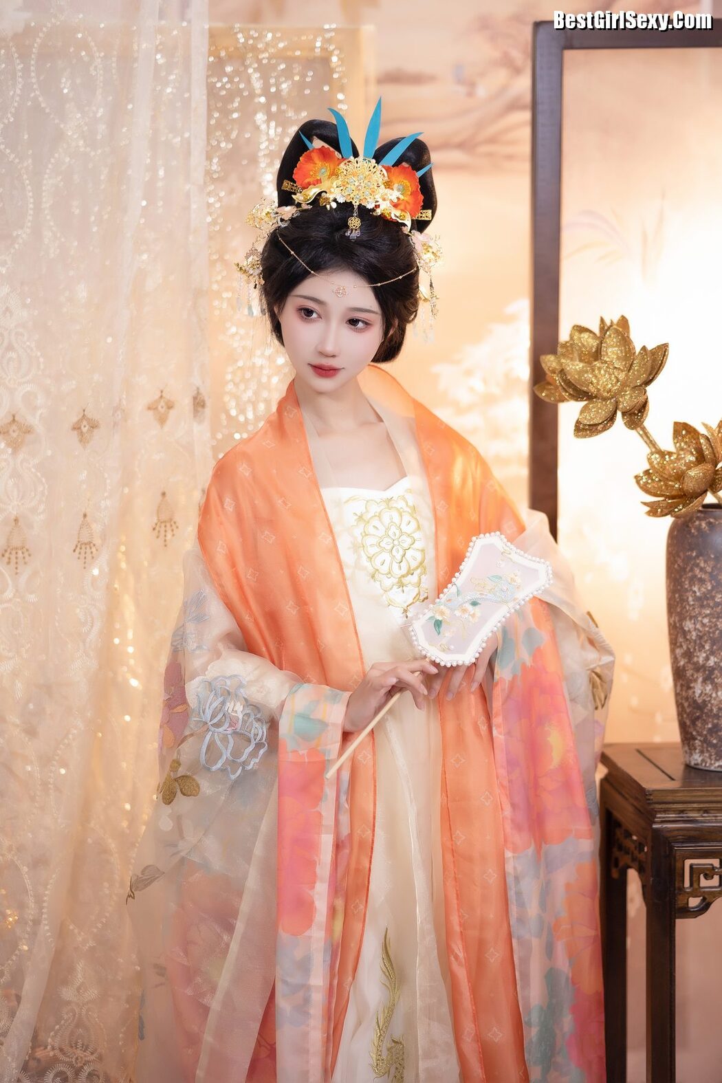 YiTuYu艺图语 Vol.4005 Qi Luo Sheng De Xiao Su Su