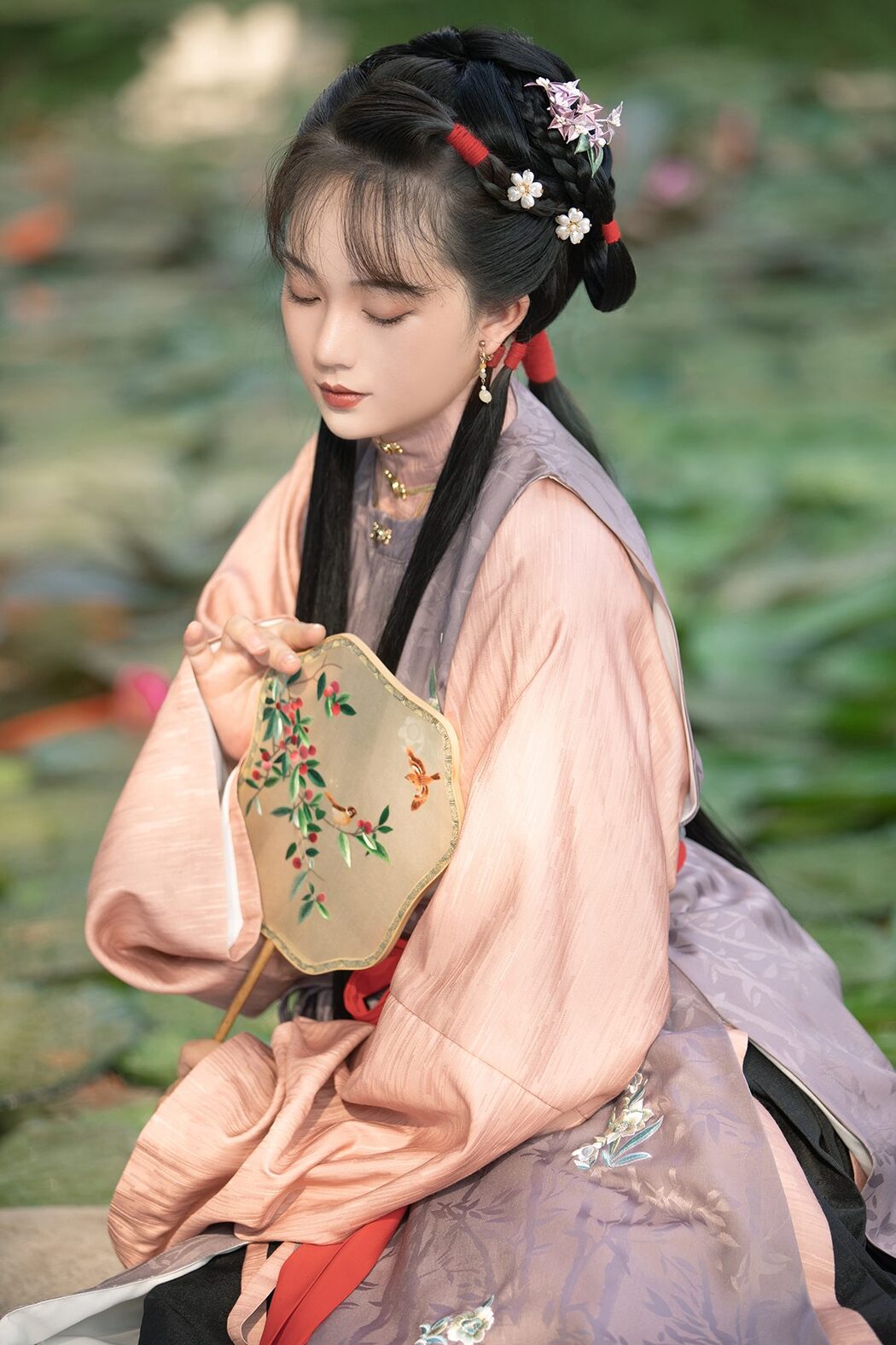 YiTuYu艺图语 Vol.4072 Qiu Da Da Cover Photo