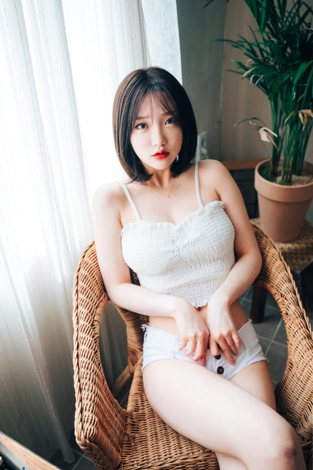 Loozy Officegirls Vacation Vol.1 Son Ye-Eun 손예은