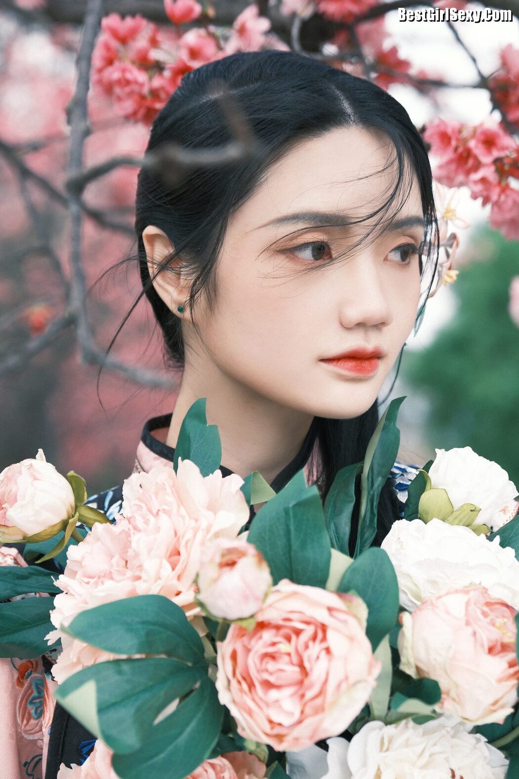 YiTuYu艺图语 Vol.4001 Tachibana Gan
