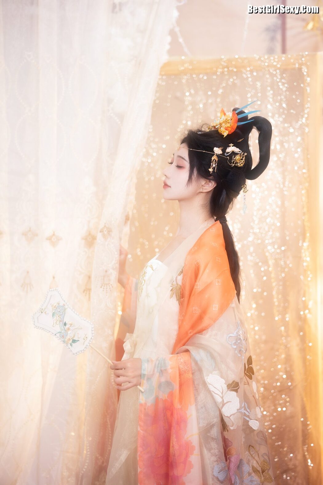YiTuYu艺图语 Vol.4005 Qi Luo Sheng De Xiao Su Su