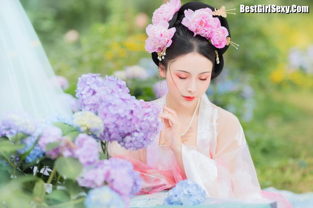 YiTuYu艺图语 Vol.4054 Yi Xiao Zhi Zhi Zhi Zhi