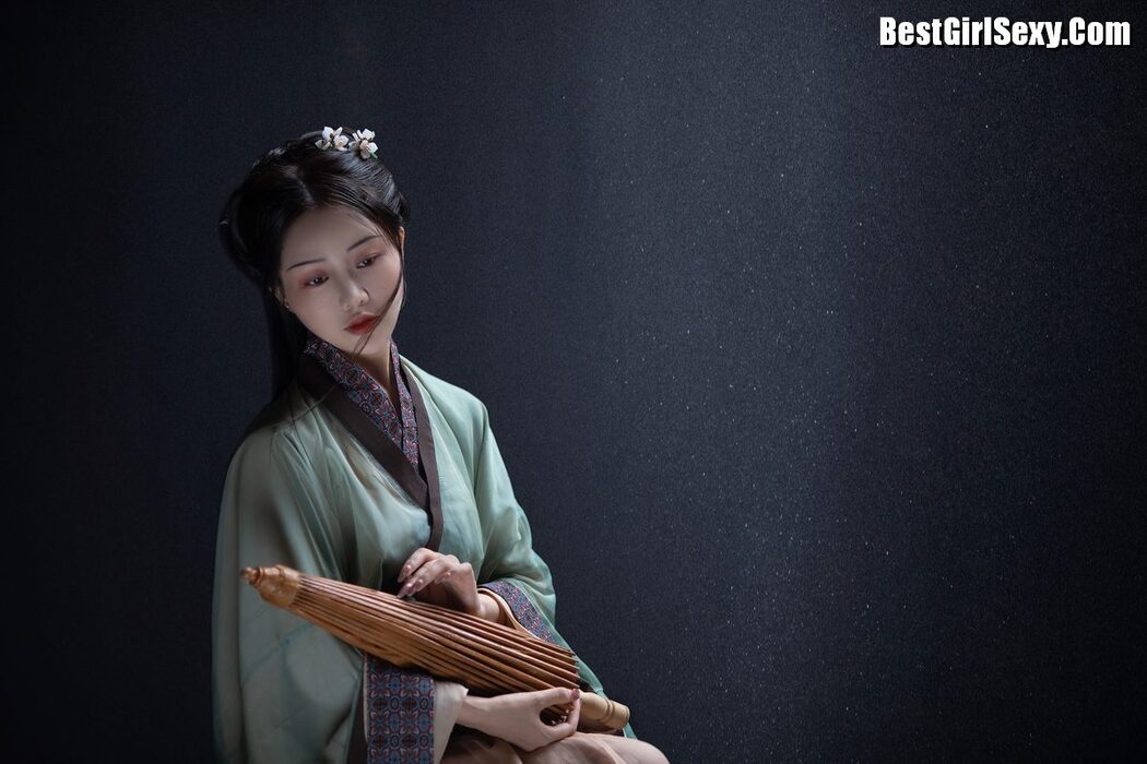 YiTuYu艺图语 Vol.4031 Su Mei Zai Lu Shang