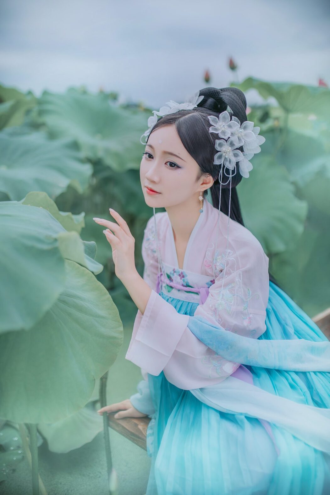 YiTuYu艺图语 Vol.4165 Qi Luo Sheng De Xiao Su Su