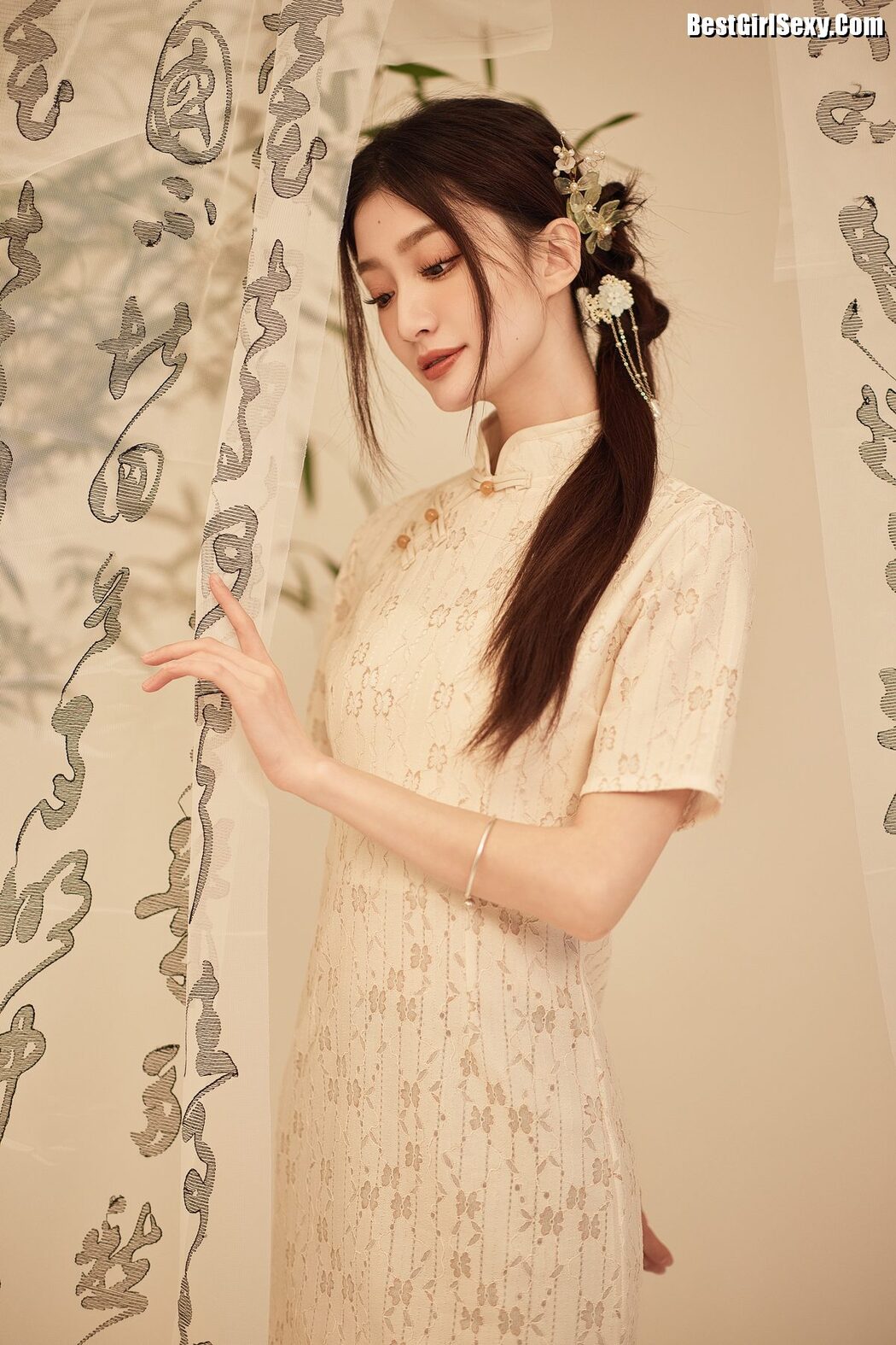 YiTuYu艺图语 Vol.4084 Xiao Duo Duo Yao Bao Fu