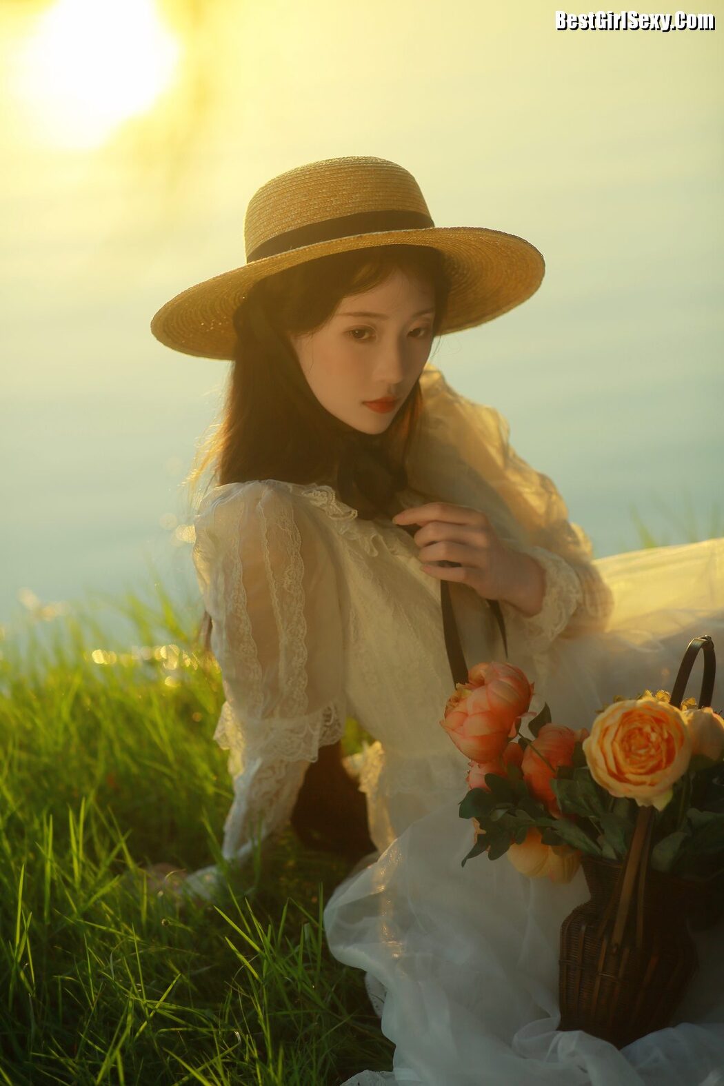 YiTuYu艺图语 Vol.4053 Liu Liu Yang Liu Liu