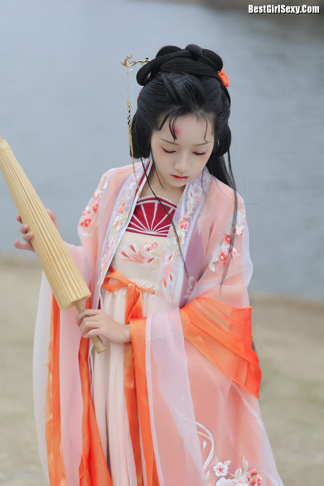 YiTuYu艺图语 Vol.4048 Jun Yin Lan