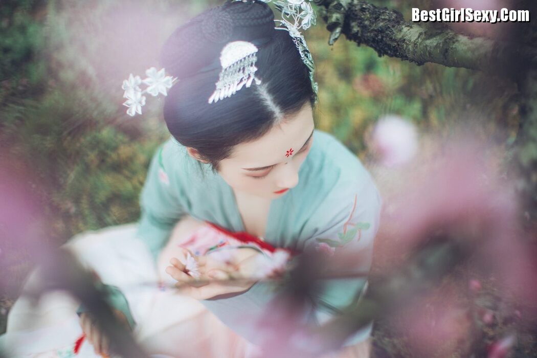 YiTuYu艺图语 Vol.4056 Fan Fan