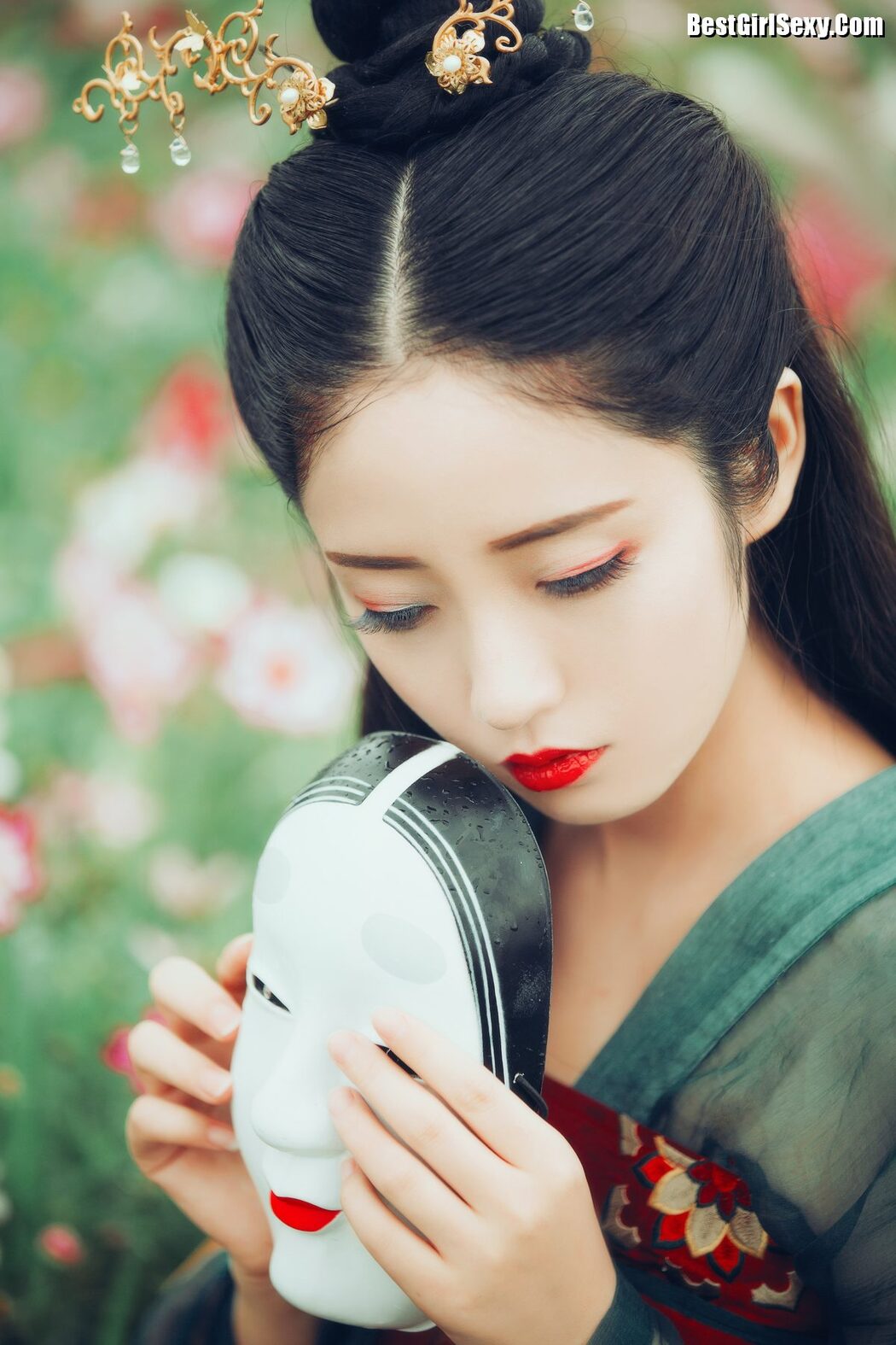 YiTuYu艺图语 Vol.4122 Xiao Wen Nuan Xiang Yao Ge Da Tai Yang