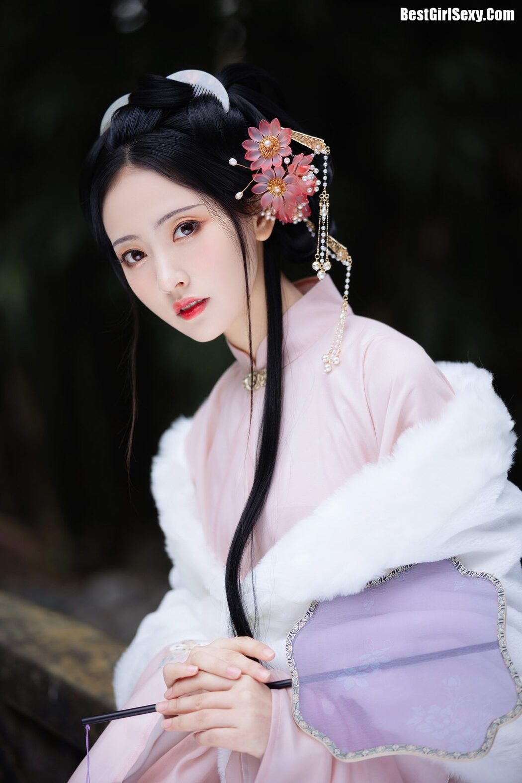 YiTuYu艺图语 Vol.4107 Lin Aki Nai