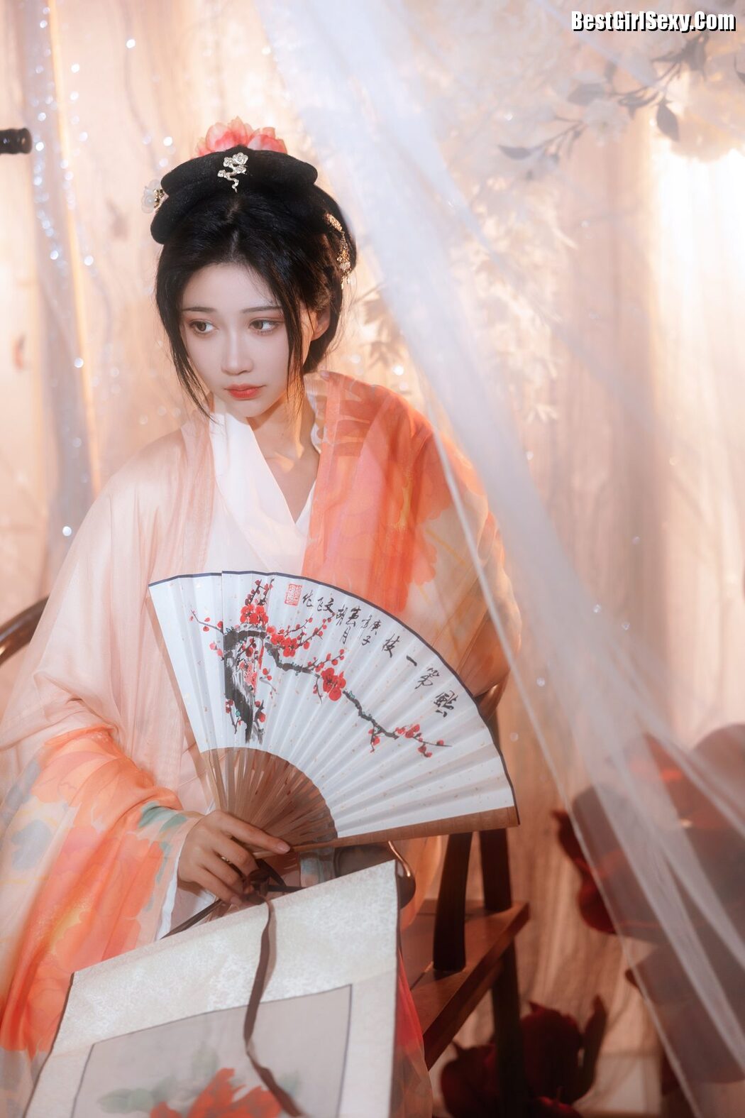 YiTuYu艺图语 Vol.4011 Qi Luo Sheng De Xiao Su Su
