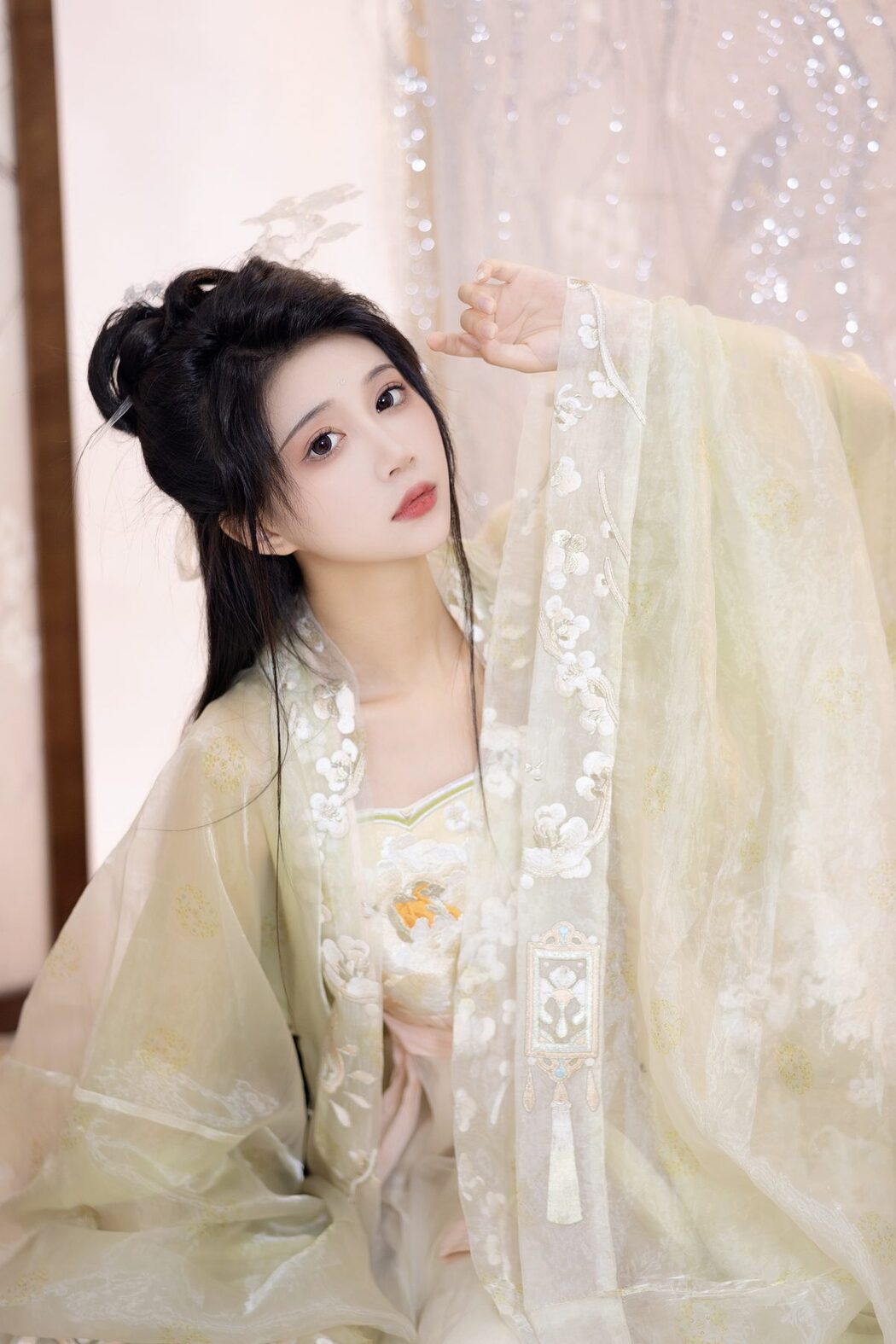 YiTuYu艺图语 Vol.4143 Qi Luo Sheng De Xiao Su Su