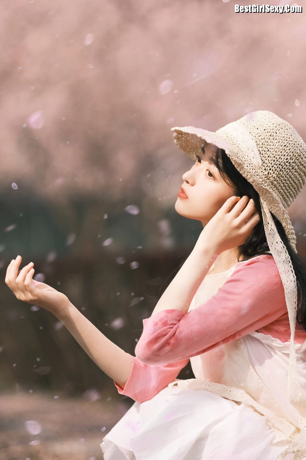YiTuYu艺图语 Vol.4062 Li You