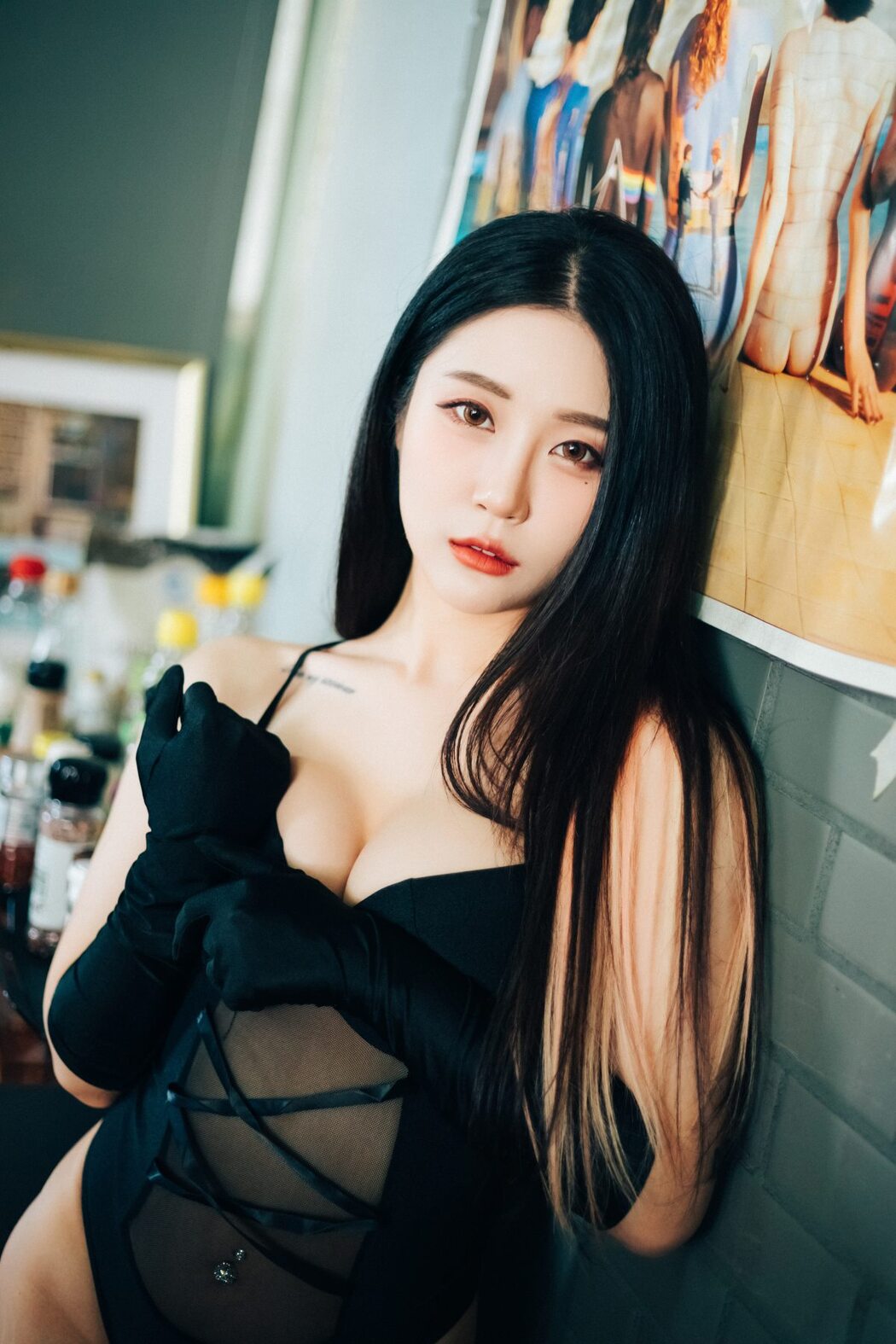 Loozy Bomi 보미 – Roomate