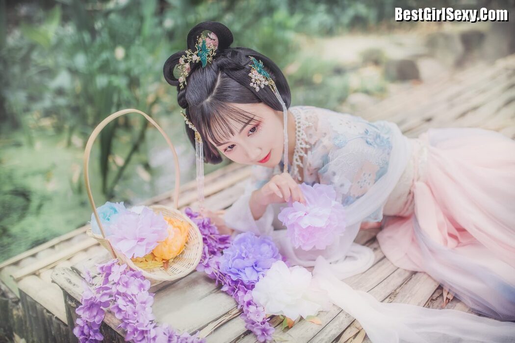 YiTuYu艺图语 Vol.4095 Qi Luo Sheng De Xiao Su Su