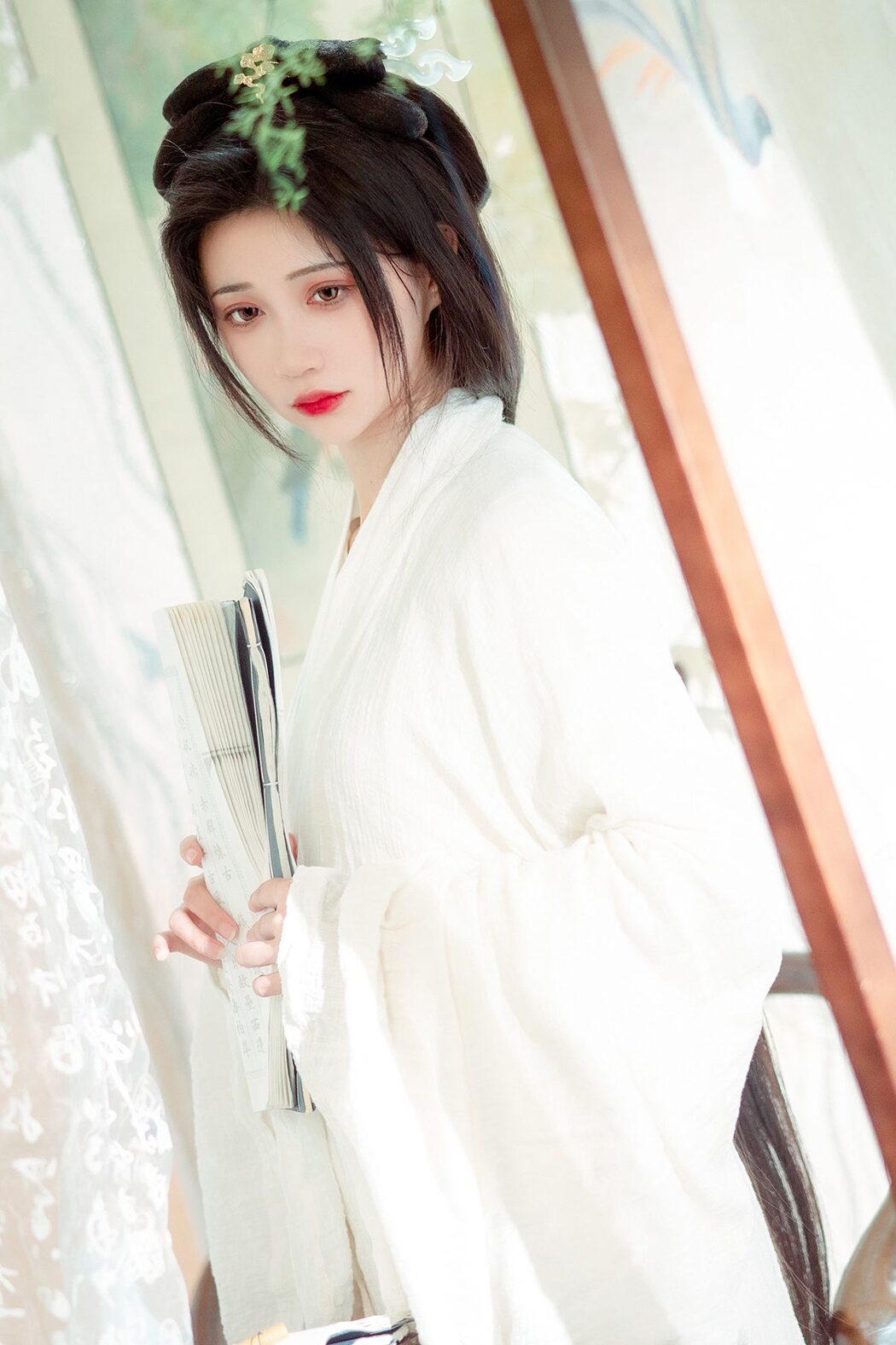 YiTuYu艺图语 Vol.4126 Qi Luo Sheng De Xiao Su Su Cover Photo