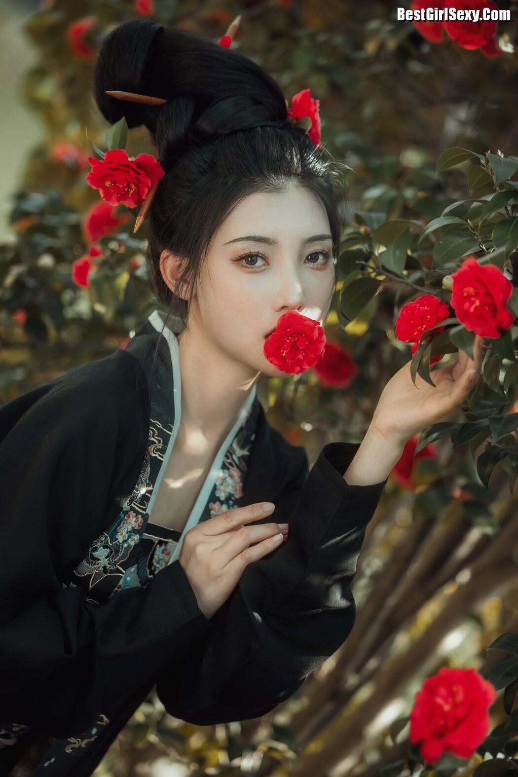 YiTuYu艺图语 Vol.4004 Su Su