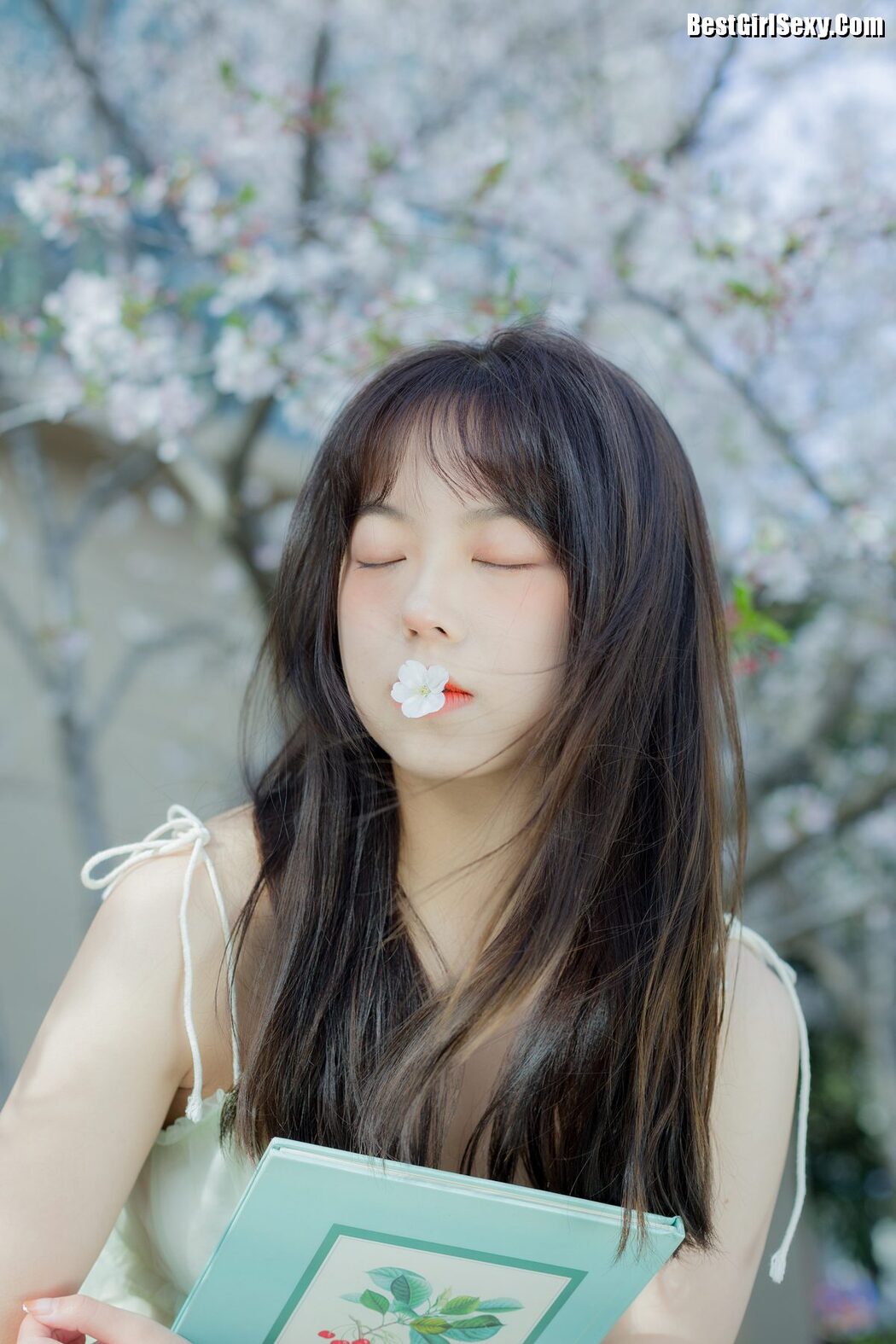 YiTuYu艺图语 Vol.4075 Ha Ji Ma Hua