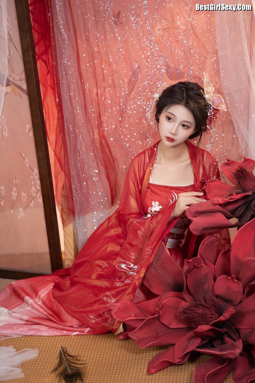 YiTuYu艺图语 Vol.4129 Qi Luo Sheng De Xiao Su Su